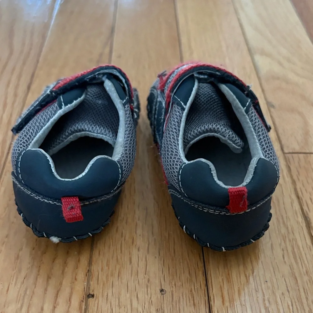 pediped Gray and Red Toddler Hook-and-Loop Sneakers